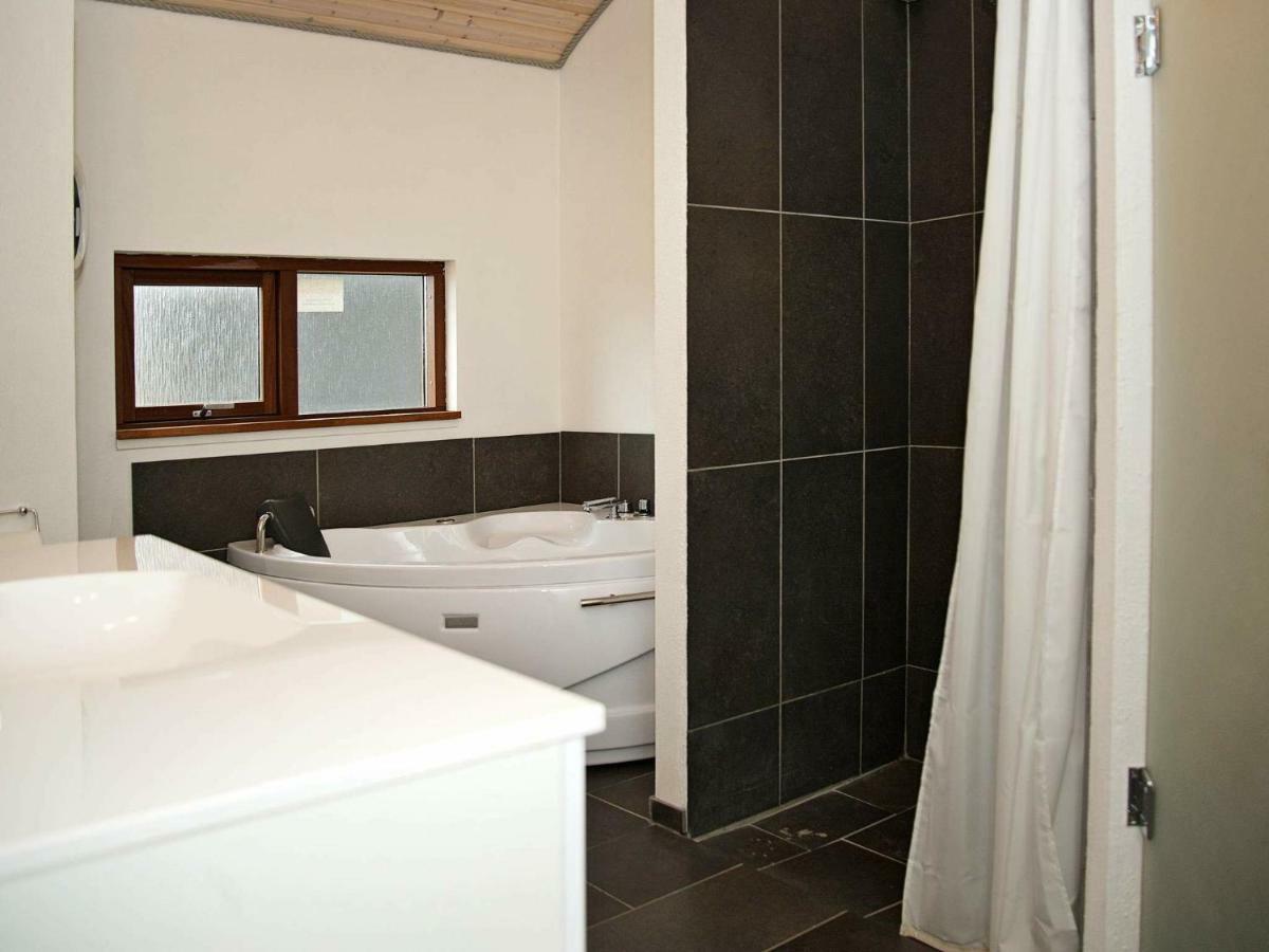 8 Person Holiday Home In Ulfborg Thorsminde Exterior foto
